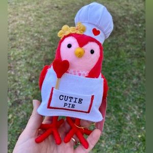 2023 Cutie Pie Chef Avi Valentine's Day Bird Spritz Figurine Target NWT